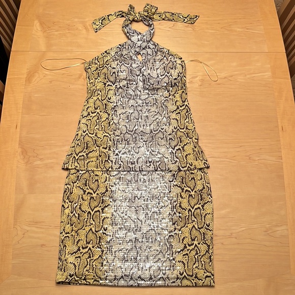 Cache Snake Print Sequin 2-Pc Set - Halter Top Sz S and Matching Skirt S… - Picture 12 of 17